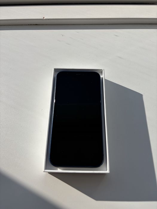 Продается iPhone 12 mini (128 GB, синий) — оригинал