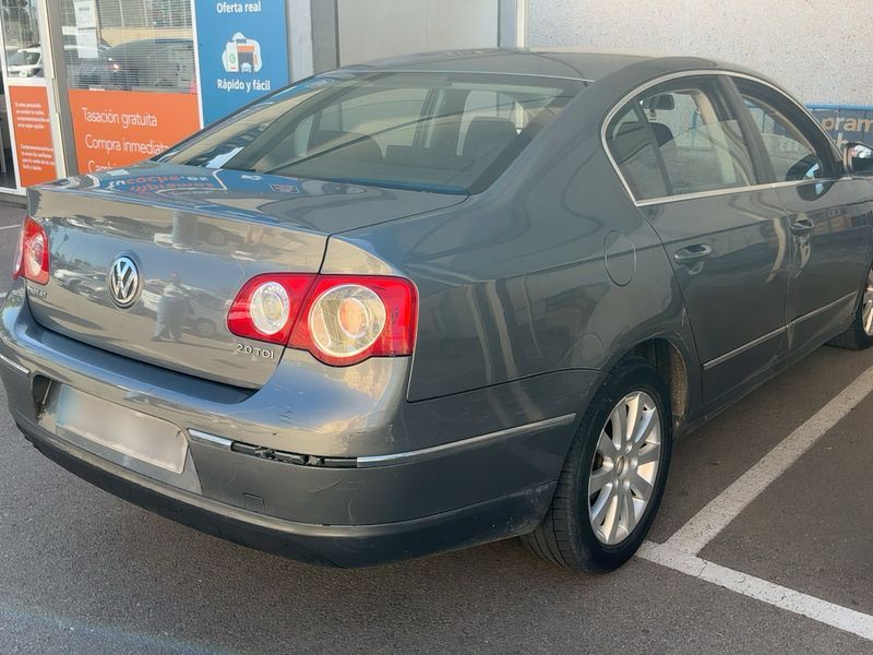 Volkswagen Passat 2.0 TDI Advance 2007