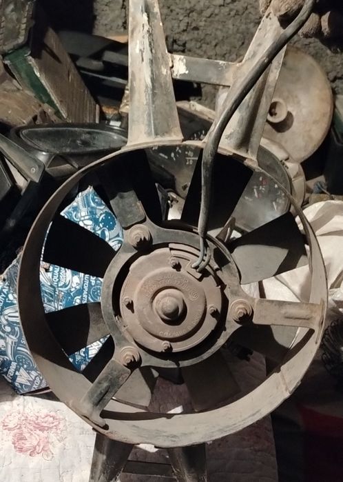 разные запчасти на машины