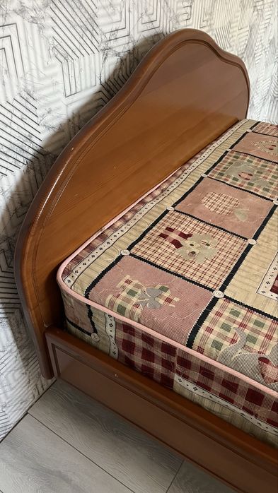 Кровать чистый дуб