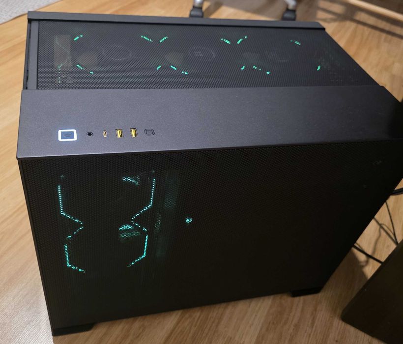 Unitate gaming: Intel 12400, Intel ARC 770 16GB, NVME Samsung , 20Gb DDR4, Corsair 2500X