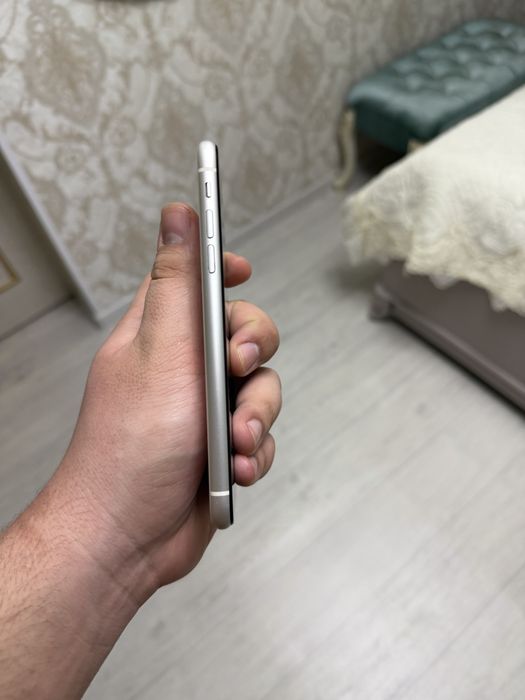 Продам Айфон 11/128