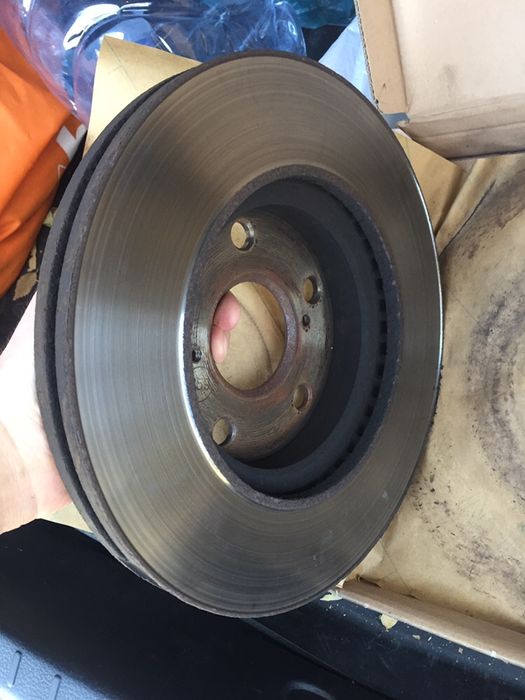 Тормозные диски задние / передние