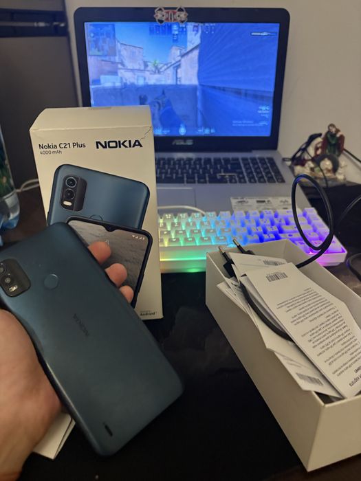 Nokia c21 plus  la cutie  cu toate accesorile