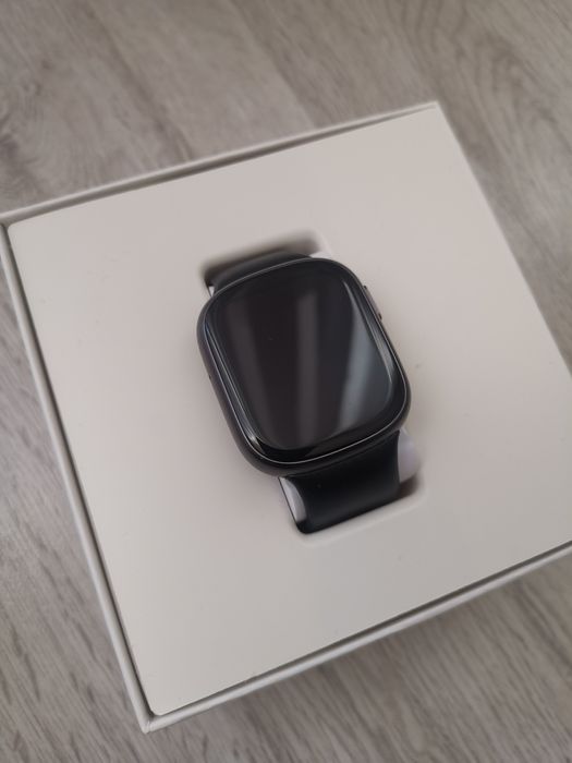 Часовник Honor Watch 4