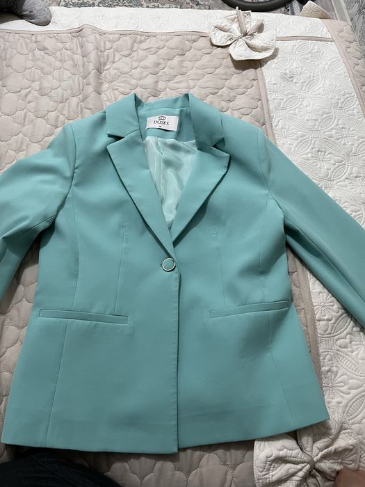 Продам Пиджак женский