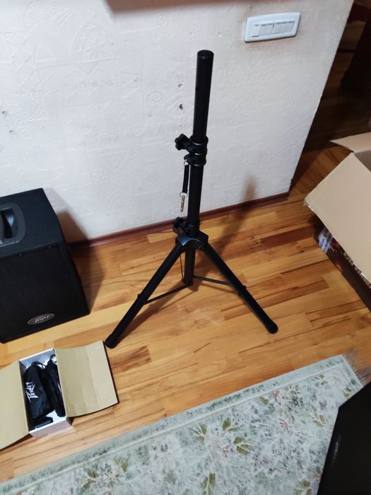 Продаётся профессиональный музыкальный комплект Peavey Audio Performer