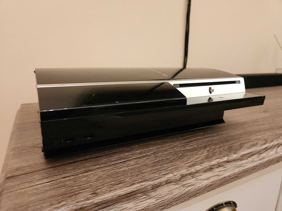 PlayStation 3 (PS3) Phat (80GB) - Modat, Complet functional