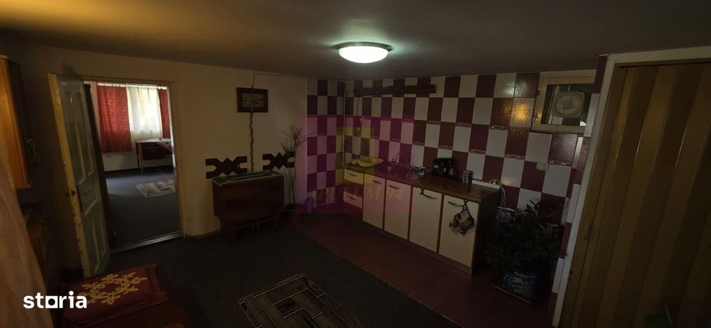 Casa de vanzare cu 6 camere in Busteni