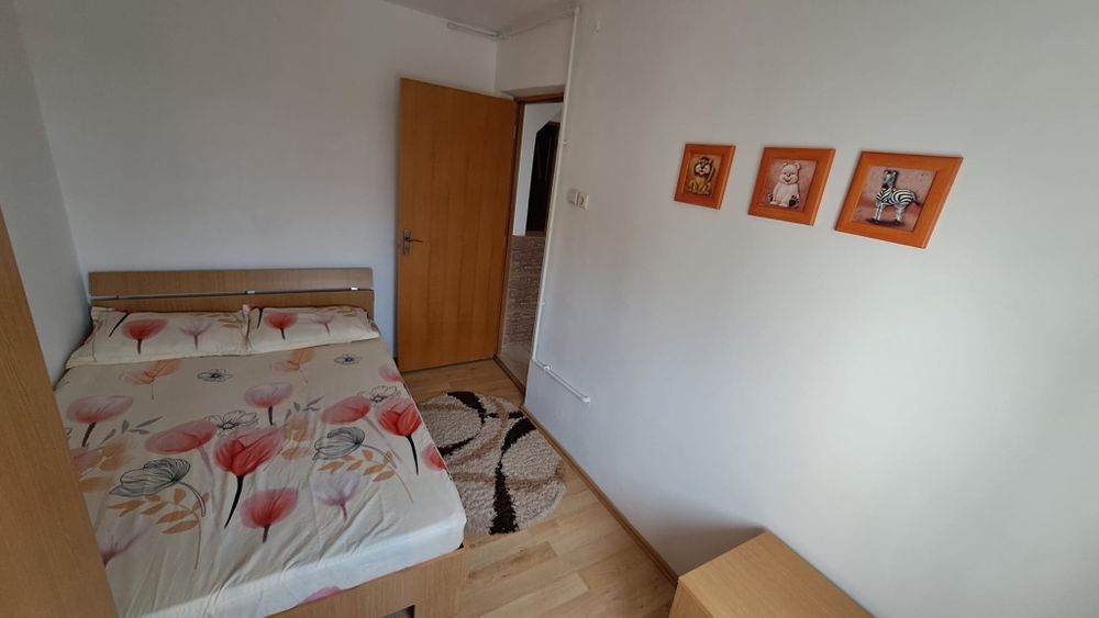Închiriez Apartament  micro 9 str General Matei Vlădescu et 2