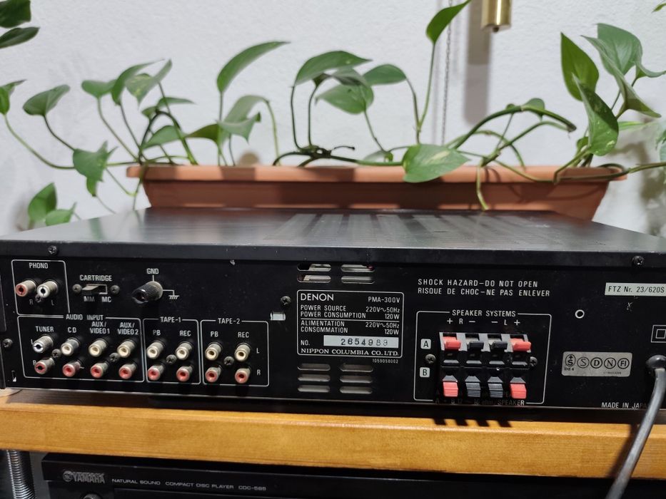 Receiver Denon PMA-300v