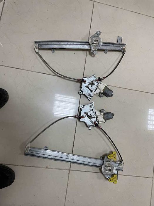 Nissan Micra 2003 1.2i/1240 куб.см. на части