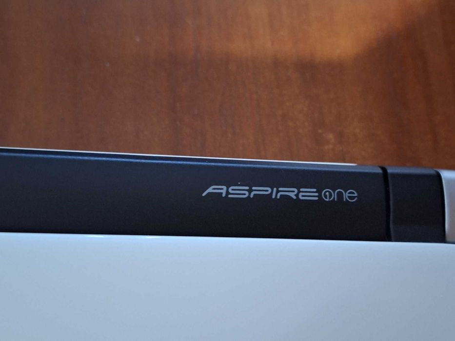 Лаптоп Acer aspire one