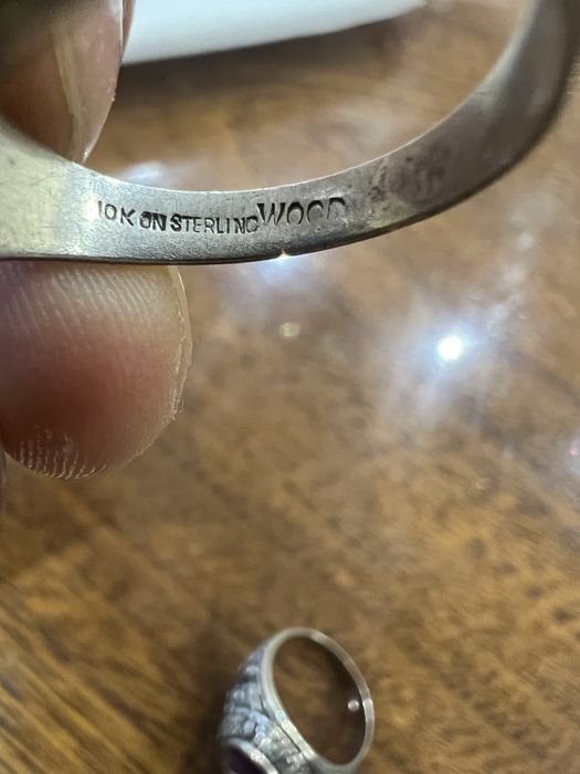 Кольца кубки . Одно 10к с серебром .