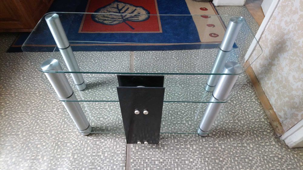 Стъклена маса за телевизор, закалено стъкло