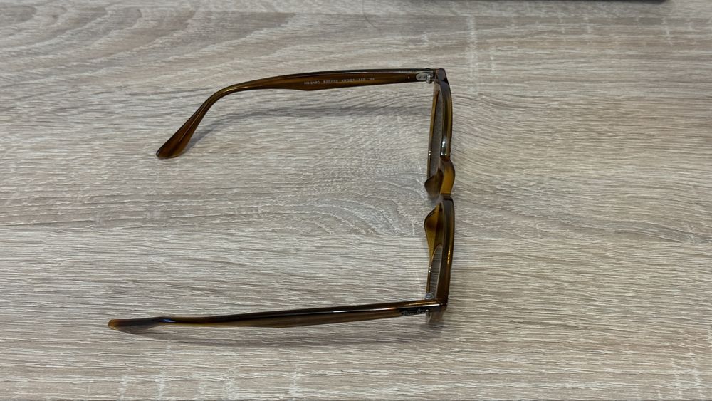 Слънчеви очила Ray-Ban 2180