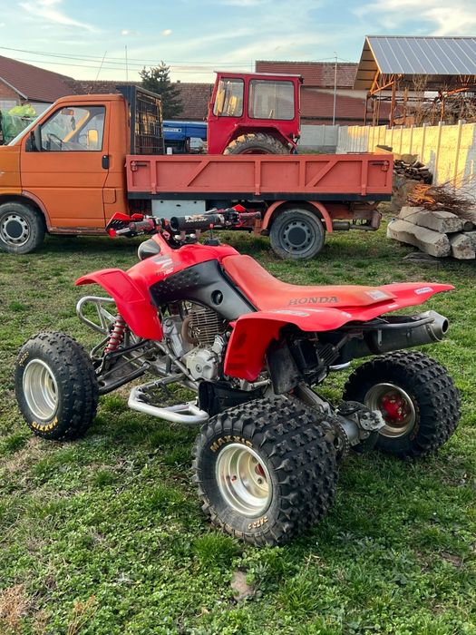 Vând Honda TRX 400cc