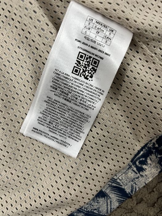 Ветровка Guess 5 години