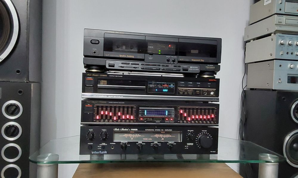 Vând un Sistem Audio Fisher deosebit! Merită Atenția!