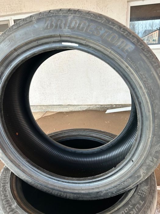 Продам шины б/у bridgestone turanza