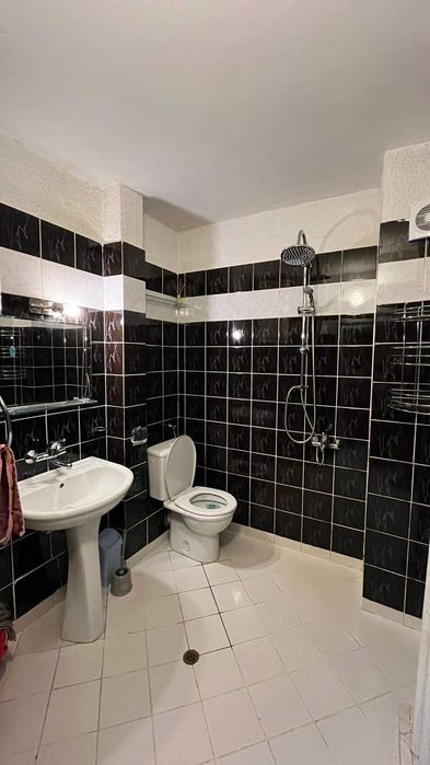 Дава се под наем Тристаен апартамент в София, Център - 70 кв.м за 600 € - Снимка #6