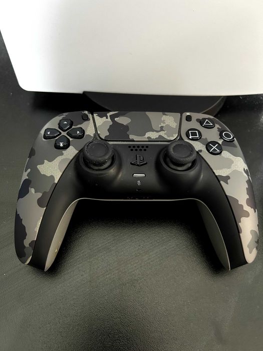 PS5 Digital cu 3 manete + cont cu 11+ jocuri