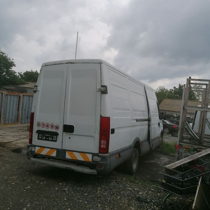 Dezmembrari  Iveco DAILY 3  1997  > 2007 35 S 11,35 C 11 (A2FC13AA, A