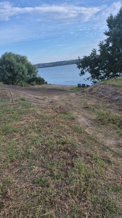 OFERTĂ Teren cu vedere la Dunăre (negociabil)