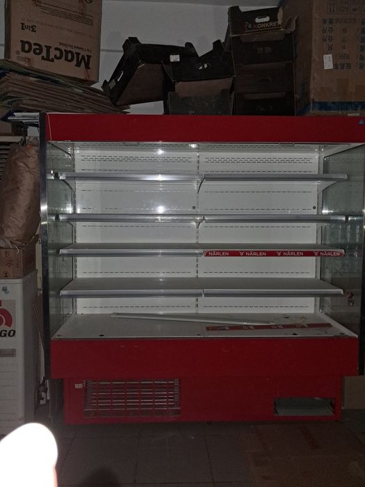 Холодильник для магазина