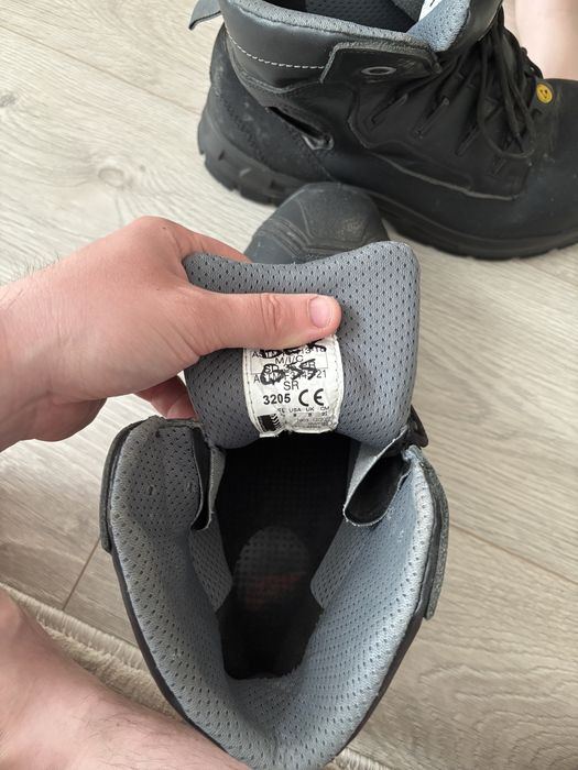 Продается спецобувь Red wing 42размер Б/У