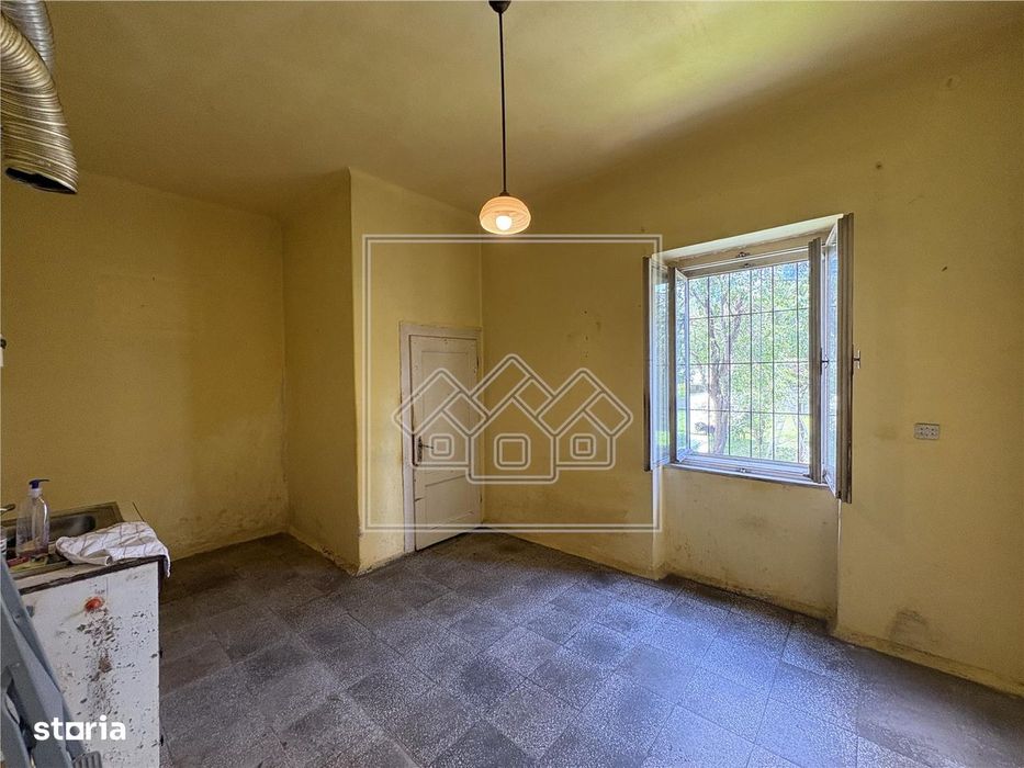 Casa tip duplex pe Calea Dumbravii, teren de 425 mp, 120 mp utili