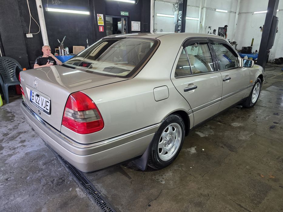 Mercedes w202 C180 Elegance, an fabricatie 1993