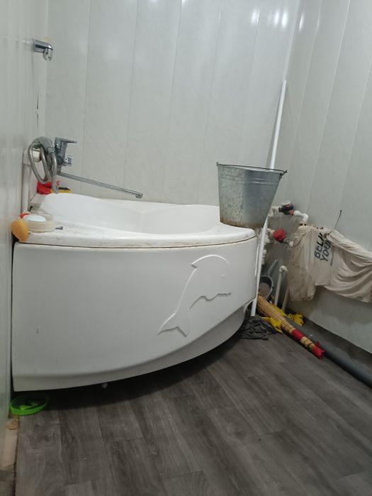 Studentlar yoki ishchilar kvartiraga qoʻyiladi