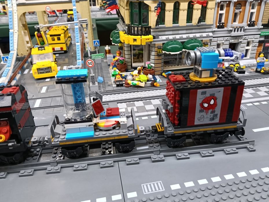 LEGO Trenul expres al fantomelor