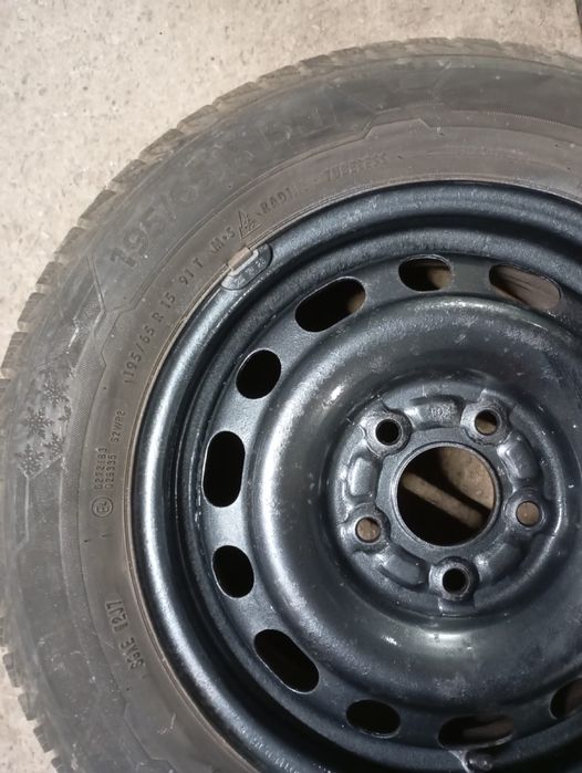 Зимни гуми 195/65/15