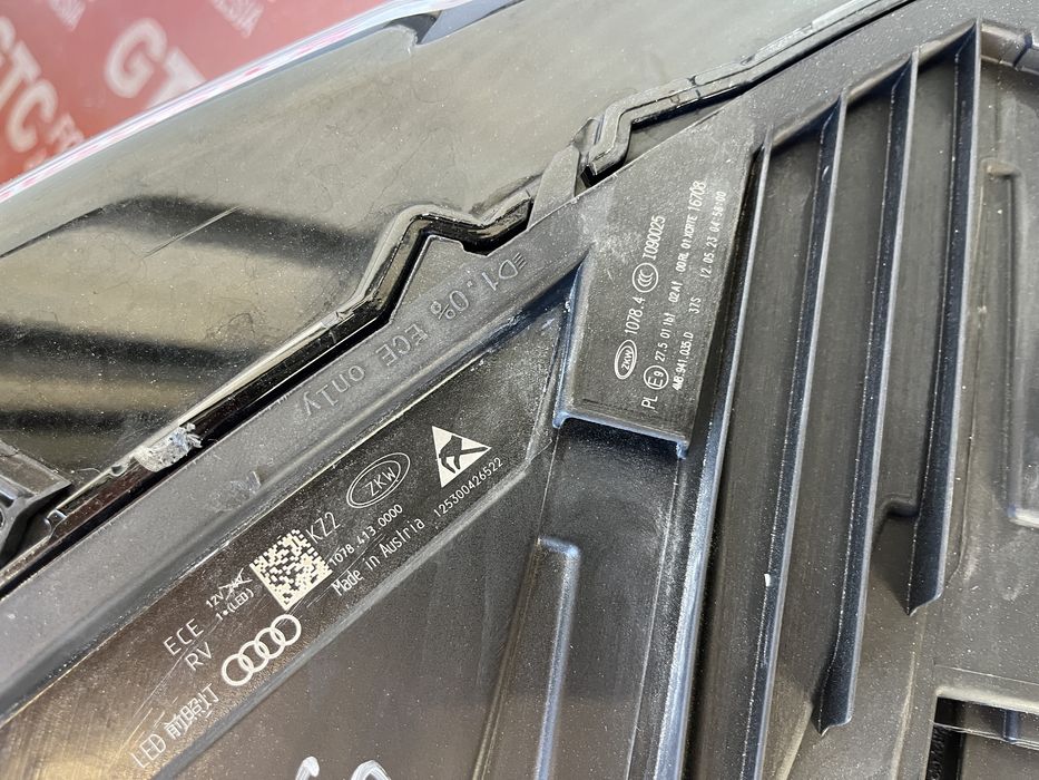 Фар Audi Q8 SQ8 ляв Matrix E tron