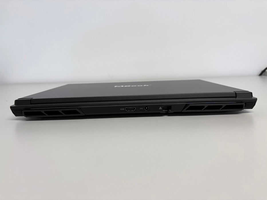 Laptop Gaming  ssd 4 tb ,Ultra 9 275hx ,rtx 5070ti de 12 gb ,64 gb ram