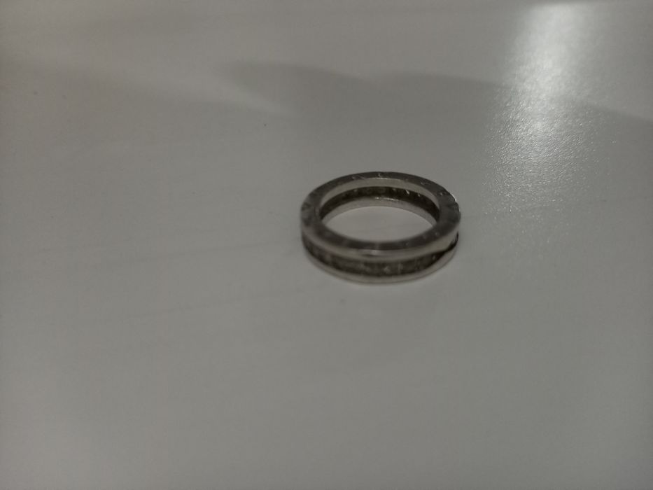 Продам кольцо серебряное с феонитами BVLGARI