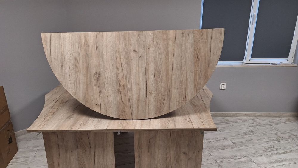 Разтегателно бюро с опция за 2 самостоятели бюра