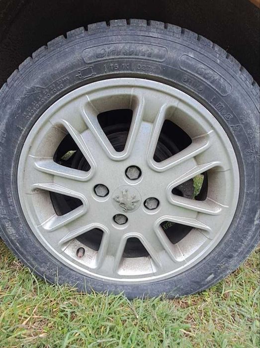 Peugeot 1007 1.6I 110 к. с на части