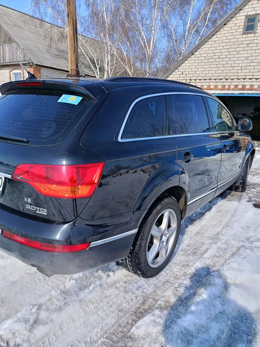 Кроссовер Ауди Ку 7