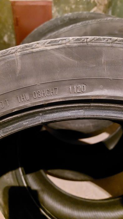 Continental 255/45 R20