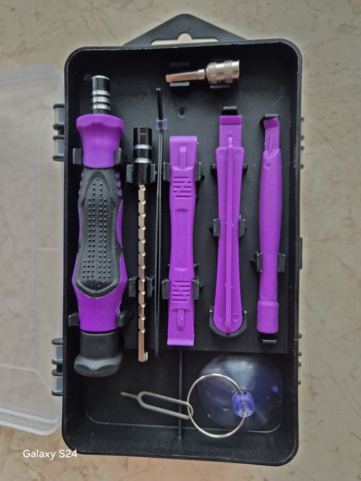 Набор отверток в кейсе