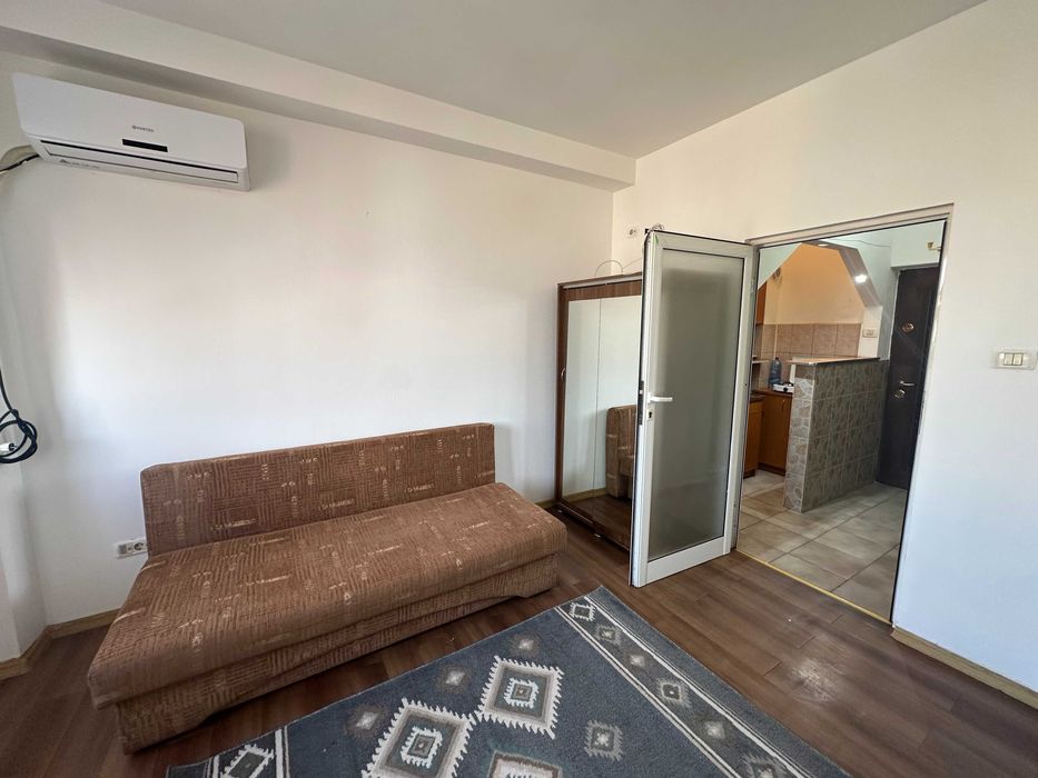 Garsoniera de inchiriat in zona UTA