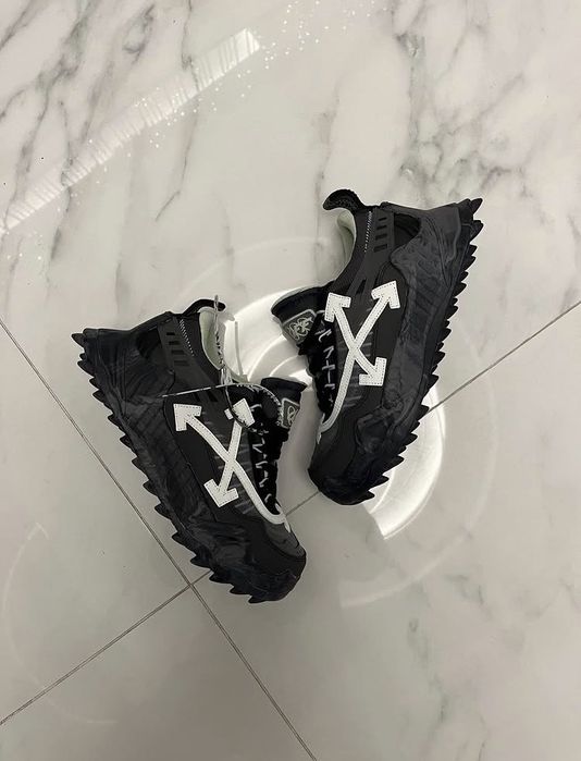 adidasi Off White Odsy 1000