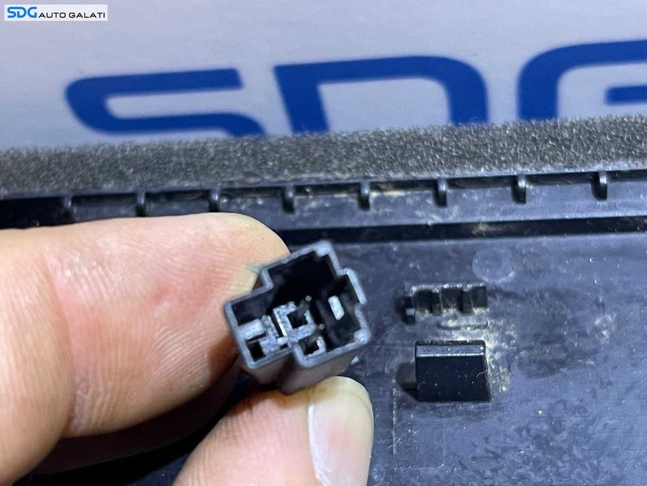 Grila Gura Aer Aerisire Ventilatie Centrala Bord Audi A4 B8 2008 - 2015 Cod 8T2820951C [D0744]