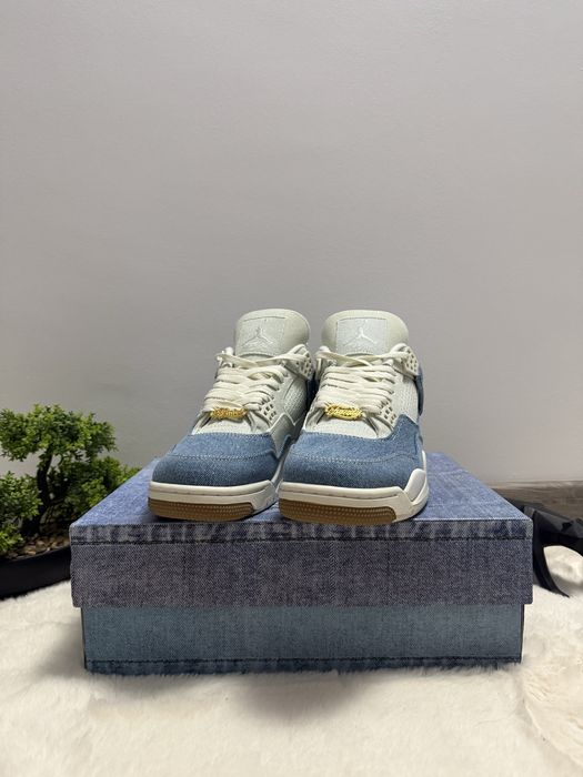 Air Jordan 4 Denim