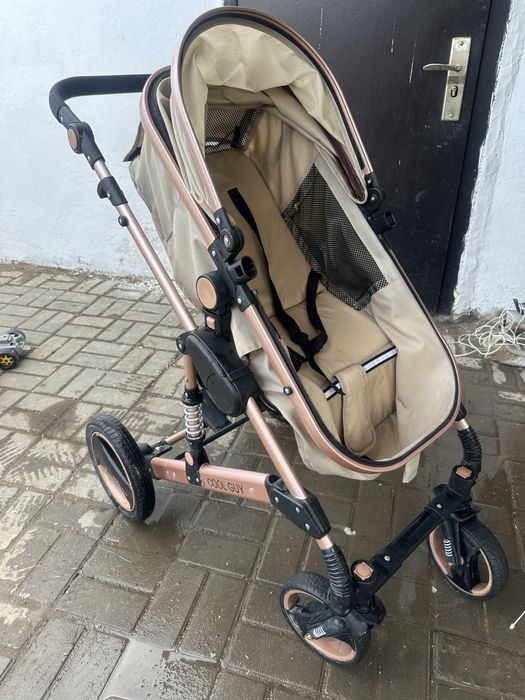 Продам детскую коляску