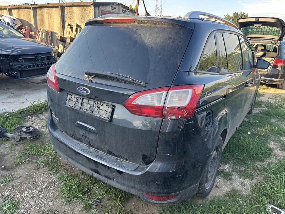 Faruri xenon Ford Grand C-max facelift daylight 2016 far stanga far dreapta