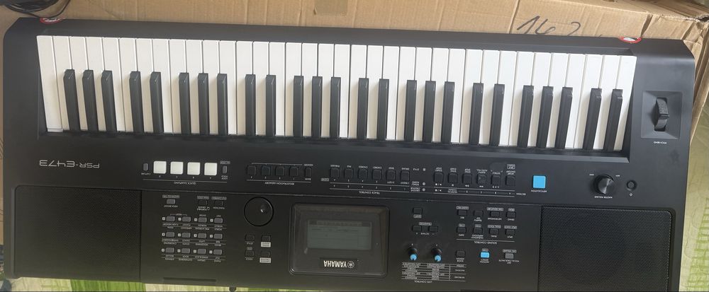 Синтезатор Yamaha PSR-E473